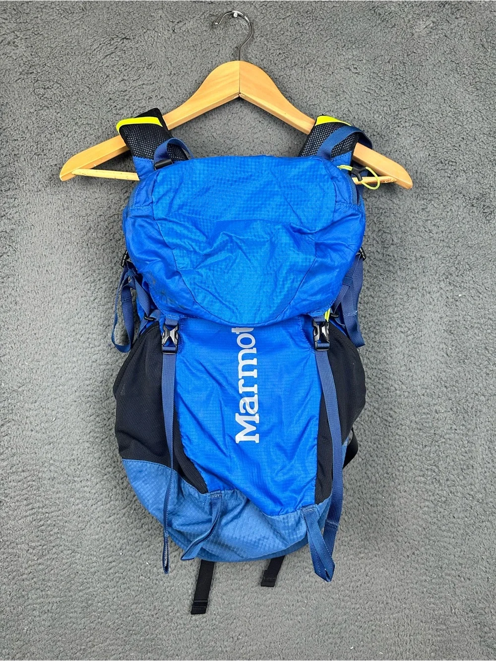 Marmot Ultra Kompressor Blue Black Ripstop Hiking Daypack Backpack 24960 - Picture 1 of 7